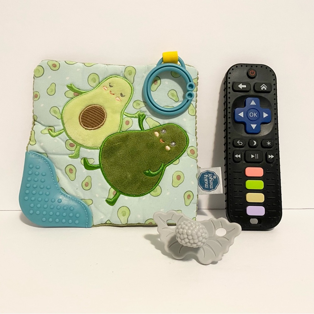 Baby Sensory Toy Lot Raspberry Teether Mary Meyer Crinkle Lovey Play Remote